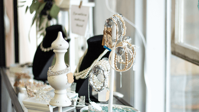 affordable-wedding-jewelry-barbies-beauty-bits